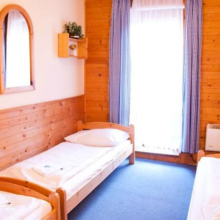 Valassky Senk Hotell Vizovice Eksteriør bilde
